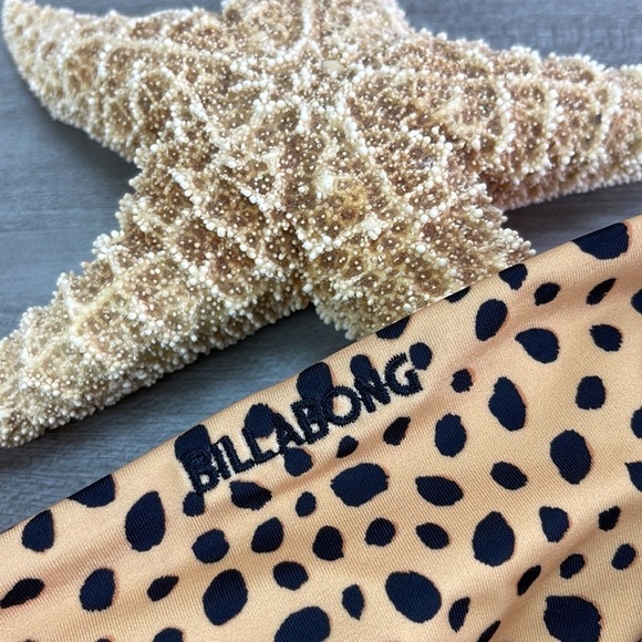 ☀️BILLABONG☀️ Well Spotted Long Sleeve Swimsuit - Picture 16 of 16